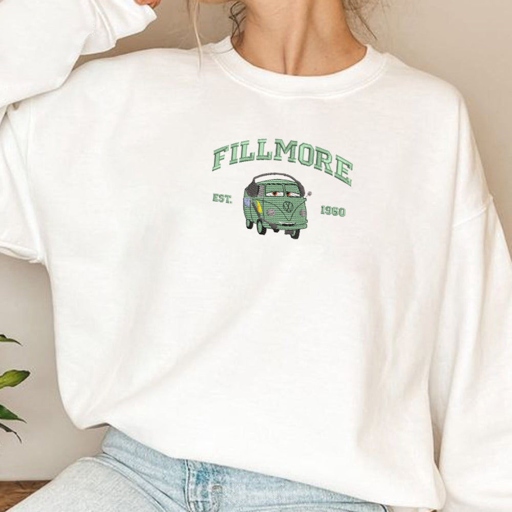 White Fillmore crewneck, relaxed model with casual indoor styling
