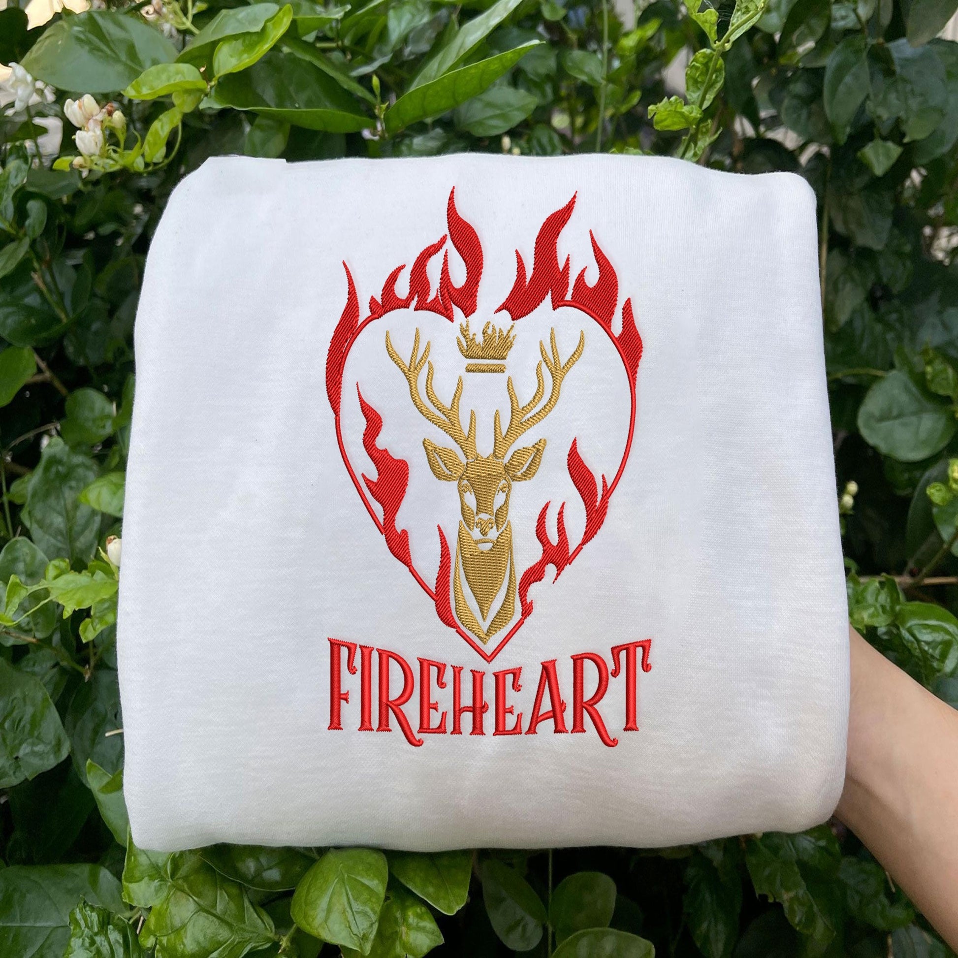 White Fireheart Queen Aelin Embroidered SweatShirt