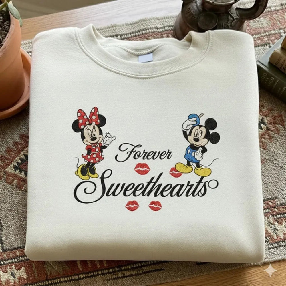 White Sweatshirt Mickey Minnie Kiss Hearts Romantic Embroidered Close-Up .