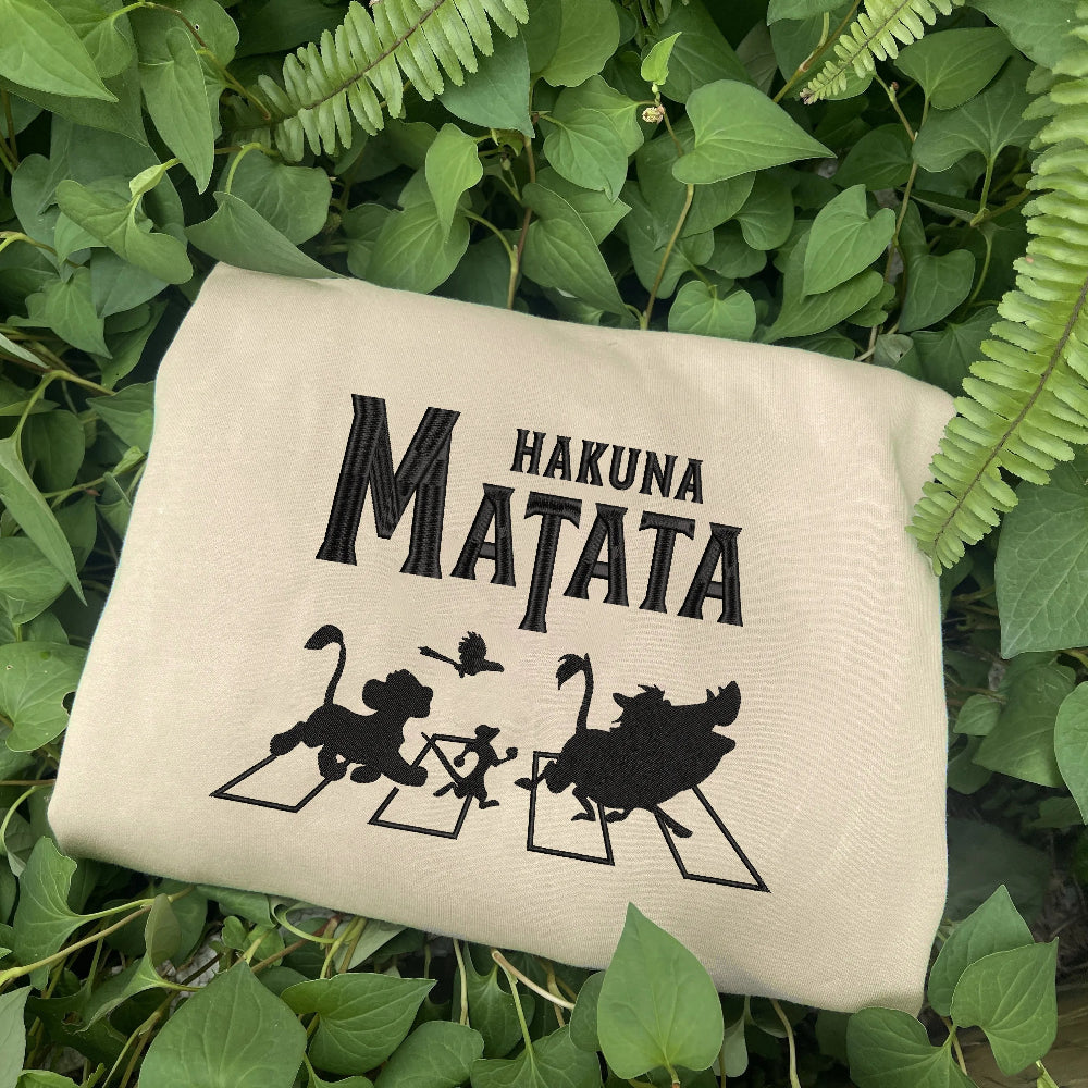Sand Sweatshirt With Hakuna Matata Lion King Crossing Embroidered Folded