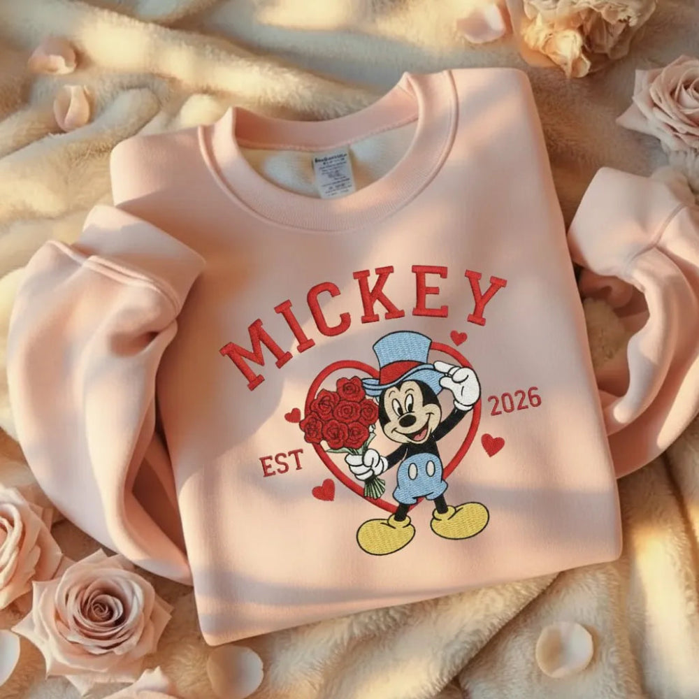 Sweatshirt Mickey Roses Romantic Mickeykey 2026 Embroidered On Fuzzy Surface.